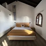 Hostel Local Monte Horeb Nadadouro